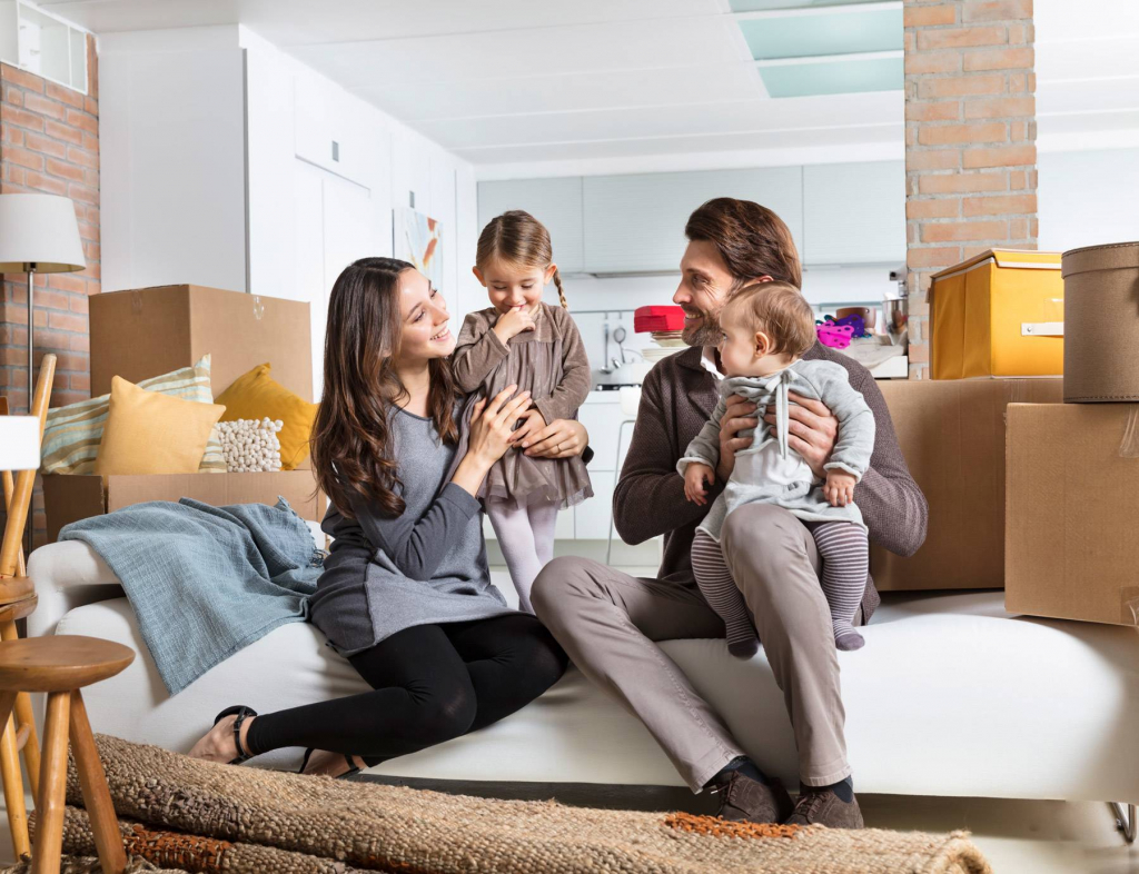 Семьи с детьми освободят от налога при продаже недвижимости. 